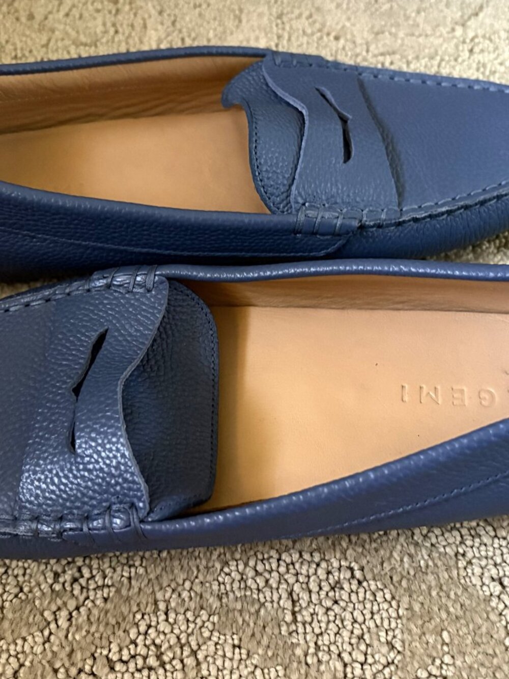 NWOT M. GEMI DENIM BLUE PEBBLE LEATHER MOCCASIN SHOES SIZE: 9 - Picture 2 of 6